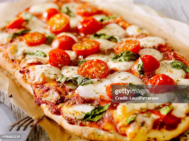 fotos e imágenes de Pizza Cuadrada - Getty Images fotos e imágenes de Pizza Cuadrada - Getty Images