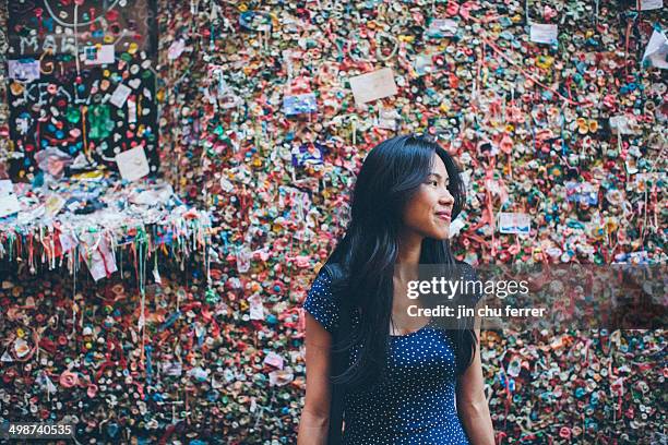 gum wall near pike's place farmer's market - pike place market stock pictures, royalty-free photos & images