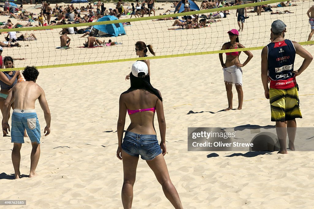 Volley ball on Bondi Beach