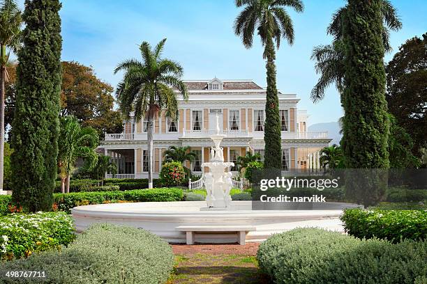 the devon house in kingston - jamaika stock pictures, royalty-free photos & images