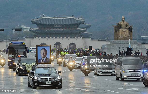 An obituary car of the deceased former South Korean president Kim Young-Sam during the funeral ceremony on November 26, 2015 in Seoul, South Korea....