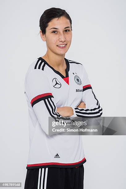 Sara Doorsoun poses during a Germany Women's Portrait Session on November 24, 2015 in Essen, Germany.