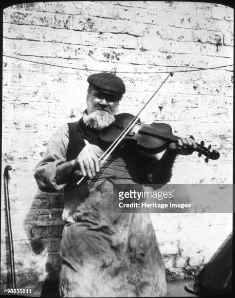 William Hathaway, Lower Swell, Gloucestershire, 1907-1909. Photograph taken during Cecil Sharp's folk music collecting expeditions. British musician...