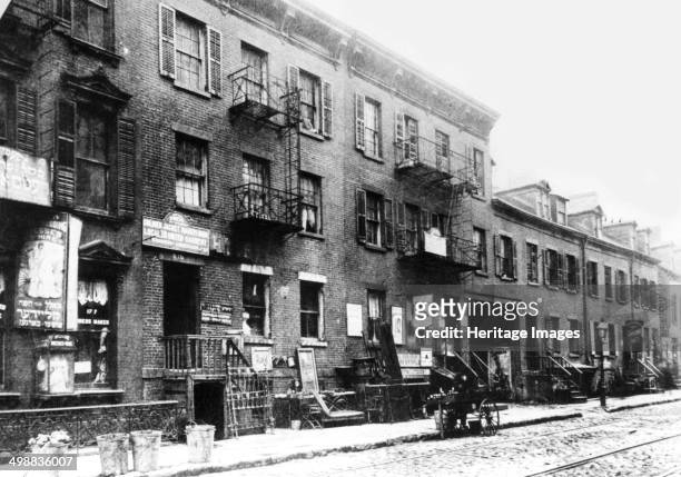 Jewish slum on East Broadway, New York, USA, c1900. Between 1880 and 1924 thousands of Jews left Eastern Europe, many settling in New York's Lower...