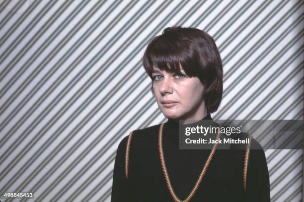 Bridge Riley Picture 453 fotos de alta resolución de Bridget Riley Of - Getty Images