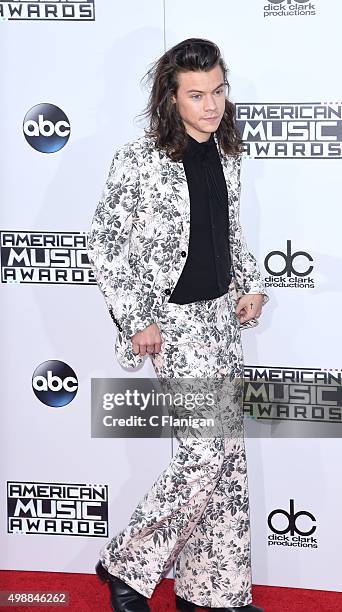 Singer Harry Styles of One Direction arrives at the 2015 American Music Awards at Microsoft Theater on November 22, 2015 in Los Angeles, California.