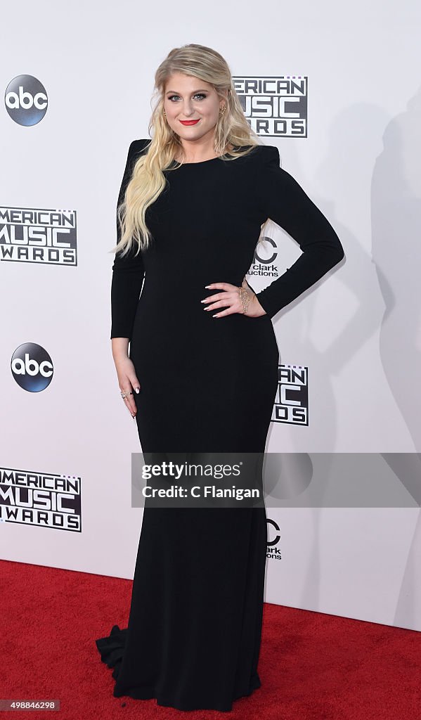 2015 American Music Awards - Arrivals