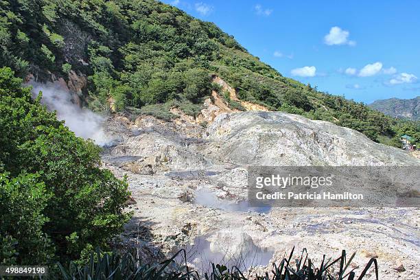 sulphur springs drive-in volcano - montserrat antilles photos et images de collection