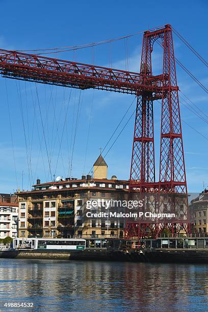 bizkaia bridge, puente colgante, bilbao, spain - puente colgante stockfoto's en -beelden