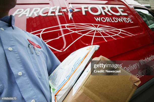 Parcelforce Card 32 Parcelforce Stock Photos, High-Res Pictures, and Images - Getty Images