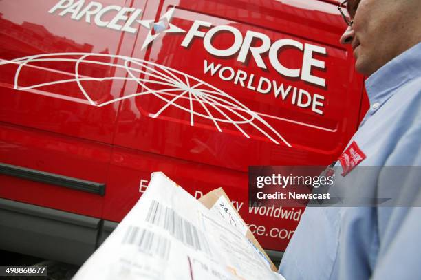 Parcelforce Card 32 Parcelforce Stock Photos, High-Res Pictures, and Images - Getty Images