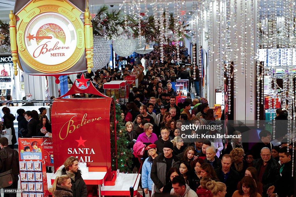 Retailers Open On Thanksgiving Evening, Starting Black Friday Sales Early