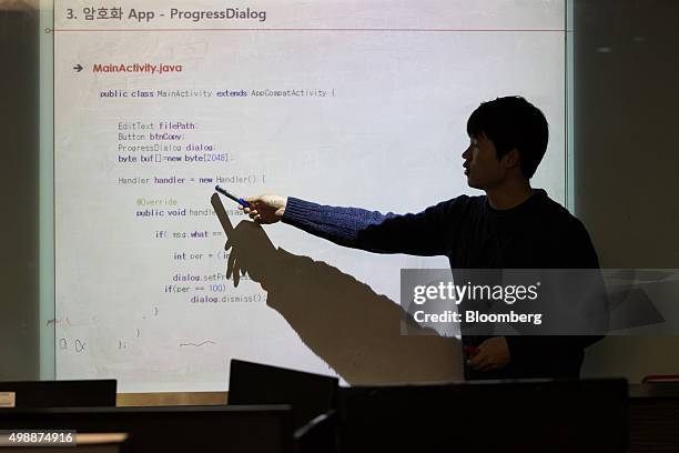 994 Java Programming Stock Photos, High-Res Pictures, and Images ...