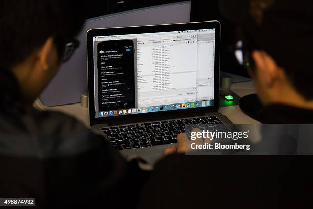 Defense Computer Classroom Class (Programming) Photos and Premium High Res Pictures - Getty Images