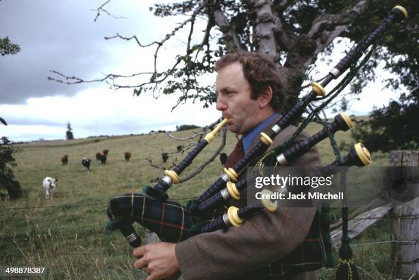 Portrait of British pop artist Gerald Laing at his home, a castle in the Scottish Highlands, Scotland, 1970.