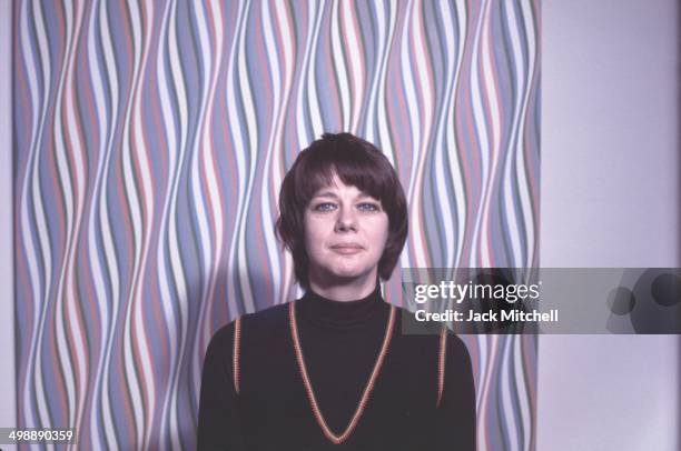 Bridge Riley Picture 453 fotos de alta resolución de Bridget Riley Of - Getty Images