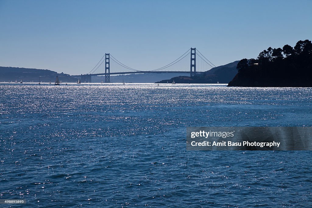Golden Gate bridge across San Francisco Bay