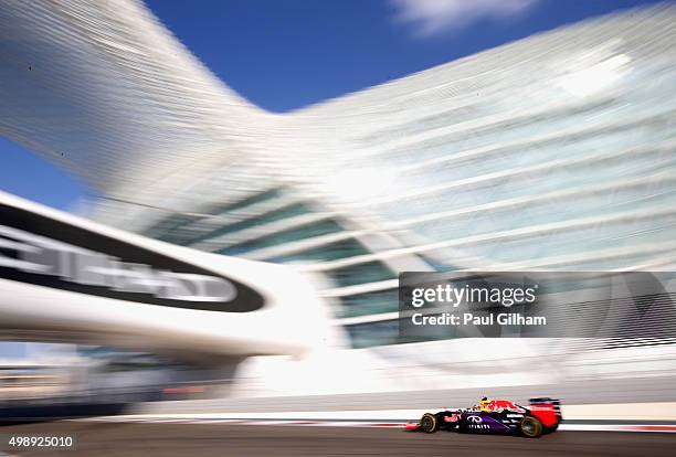 Daniil Kvyat of Russia and Infiniti Red Bull Racing drives during practice for the Abu Dhabi Formula One Grand Prix at Yas Marina Circuit on November...