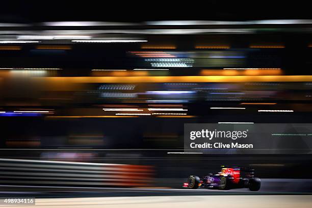 Daniil Kvyat of Russia and Infiniti Red Bull Racing drives during practice for the Abu Dhabi Formula One Grand Prix at Yas Marina Circuit on November...