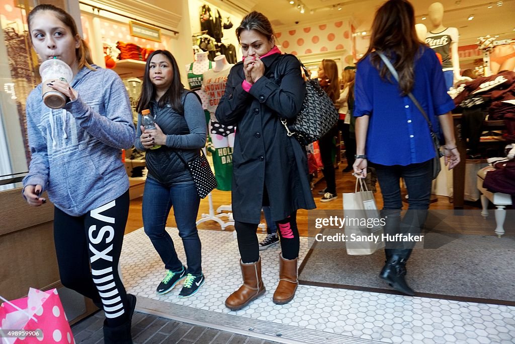 Retailers Offer Deep Discounts On Annual Black Friday Shopping Day