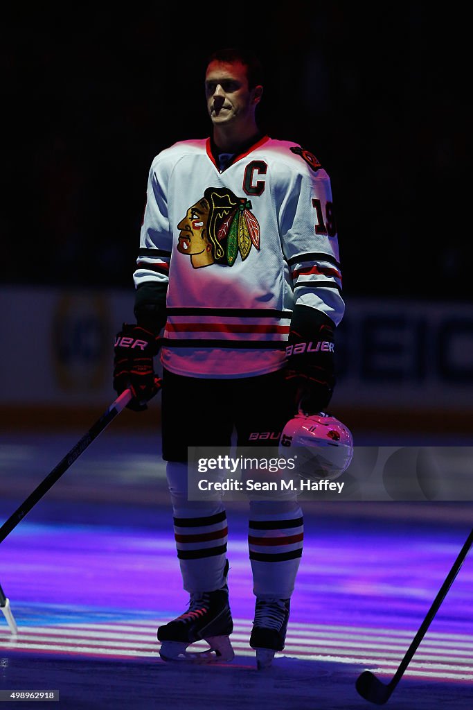 Chicago Blackhawks v Anaheim Ducks