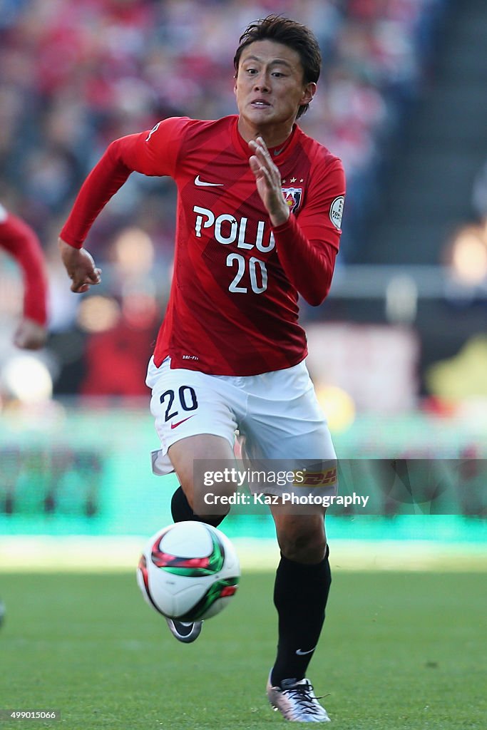 Urawa Red Diamonds v Gamba Osaka - J.League 2015 Championship Semi Final