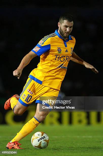 Andre Pierre Gignac of Tigres drives the ball during the quarterfinals second leg match between Chiapas and Tigres UANL as part of the Apertura 2015...