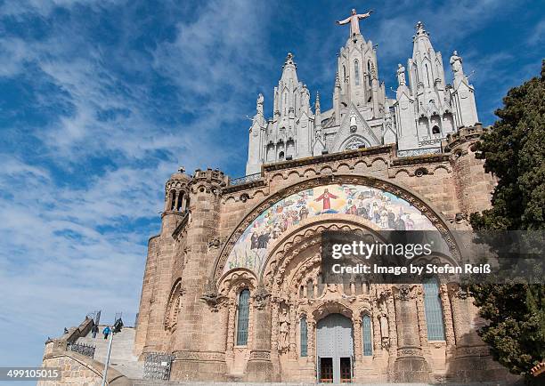 barcelona - tibidabo church sagrat cor - sagrat cor stock-fotos und bilder