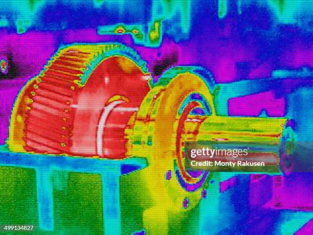 infra red heat image hot gears in factory - wärmebild stock-fotos und bilder