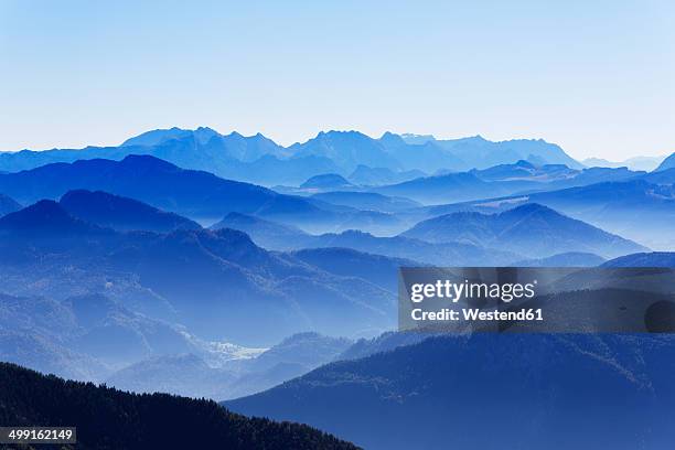 germany, upper bavaria, bavaria, chiemgau alps, aschau, view from kampenwand, in the background watzmann and steinernes meer - chiemgau photos et images de collection