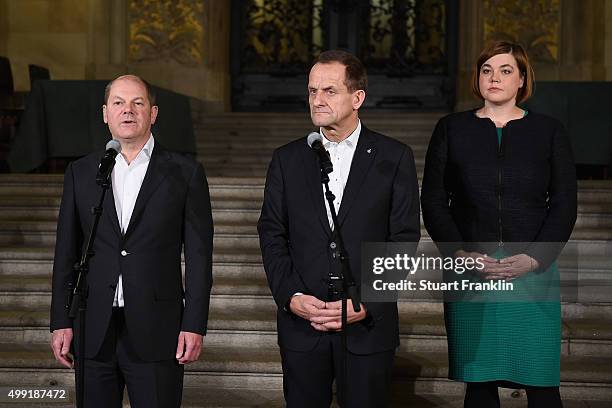 Hamburg's Burgermeister Olaf Scholz, Alfons Hörmann, DOSB president and Katharina Fegebank at the Rathaus as the results of the referendum on...