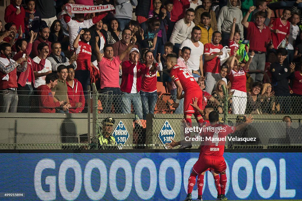 Toluca v Puebla - Playoffs Apertura 2015 Liga MX