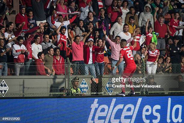 Fernando Uribe of Toluca celebrates after scoring the opening goal during the quarterfinals second leg match between Toluca and Puebla as part of the...