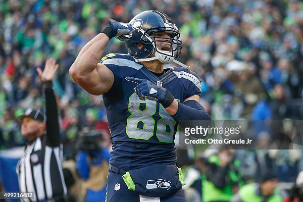 Tight end Jimmy Graham of the Seattle Seahawks reacts after making a catch against cornerback Ross Cockrell of the Pittsburgh Steelers in the third...