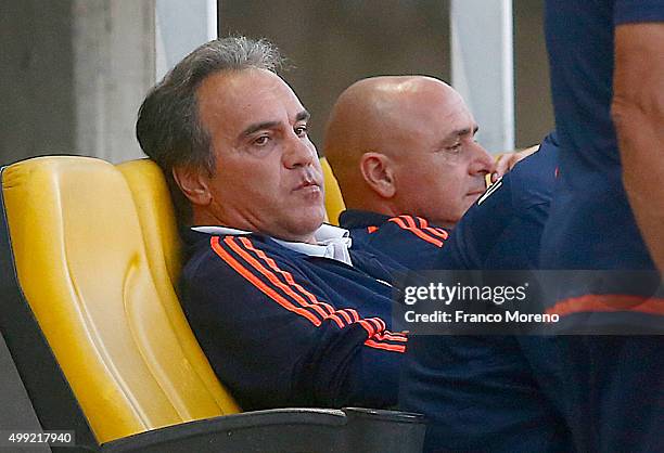 Martin Lasarte head coach of U de Chile looks on during a match between Union La Calera and U de Chile as part of 14 round of Torneo Apertura 2015 at...