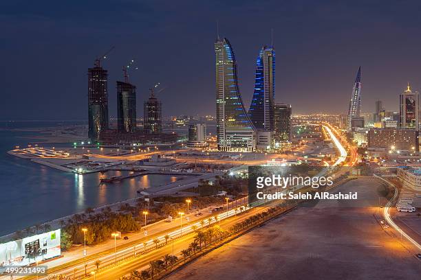 bahrain city skyline - bahrain skyline stock pictures, royalty-free photos & images