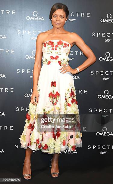 Actress Naomie Harris attends the photocall for the OMEGA "Spectre" on November 30, 2015 in Tokyo, Japan.