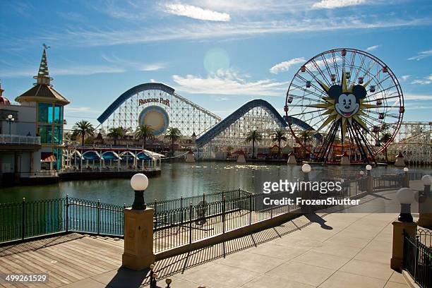 the rollercoaster at the paradise pier in disneyland. - anaheim california bildbanksfoton och bilder
