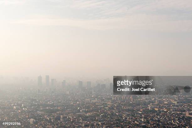 mexico city skyline and smog - air pollution stock pictures, royalty-free photos & images