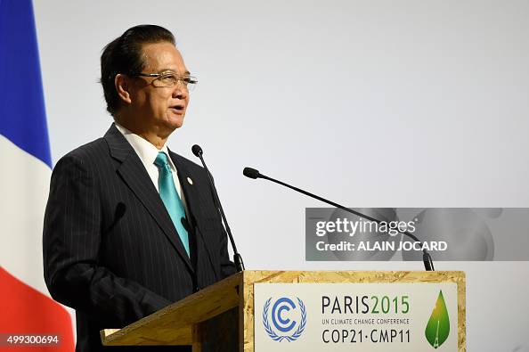 FRANCE-CLIMATE-WARMING-COP21-SPEECH FRANCE-CLIMATE-WARMING-COP21-SPEECH