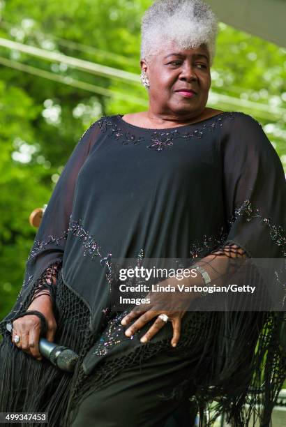 Moore Rnb Singer 568 Linda Moore Photos & High Res Pictures - Getty Images