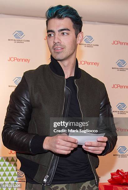 Singer Joe Jonas attends the #GIVETUESDAY with Joe Jonas and The Queens Boys & Girls Club at JCPenney Brooklyn Gateway on November 30, 2015 in New...