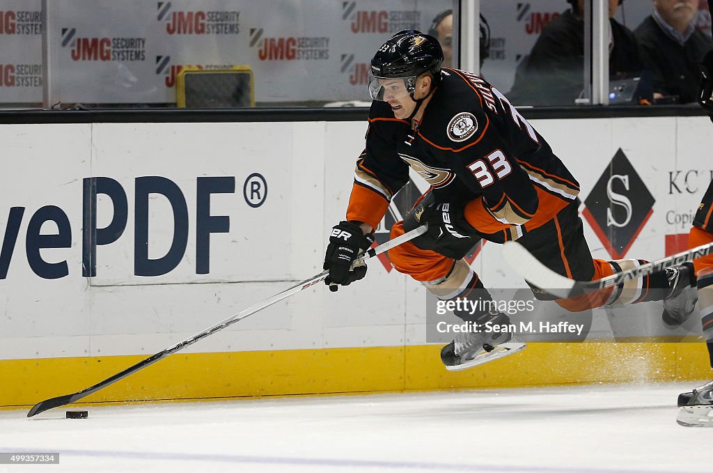 Vancouver Canucks v Anaheim Ducks