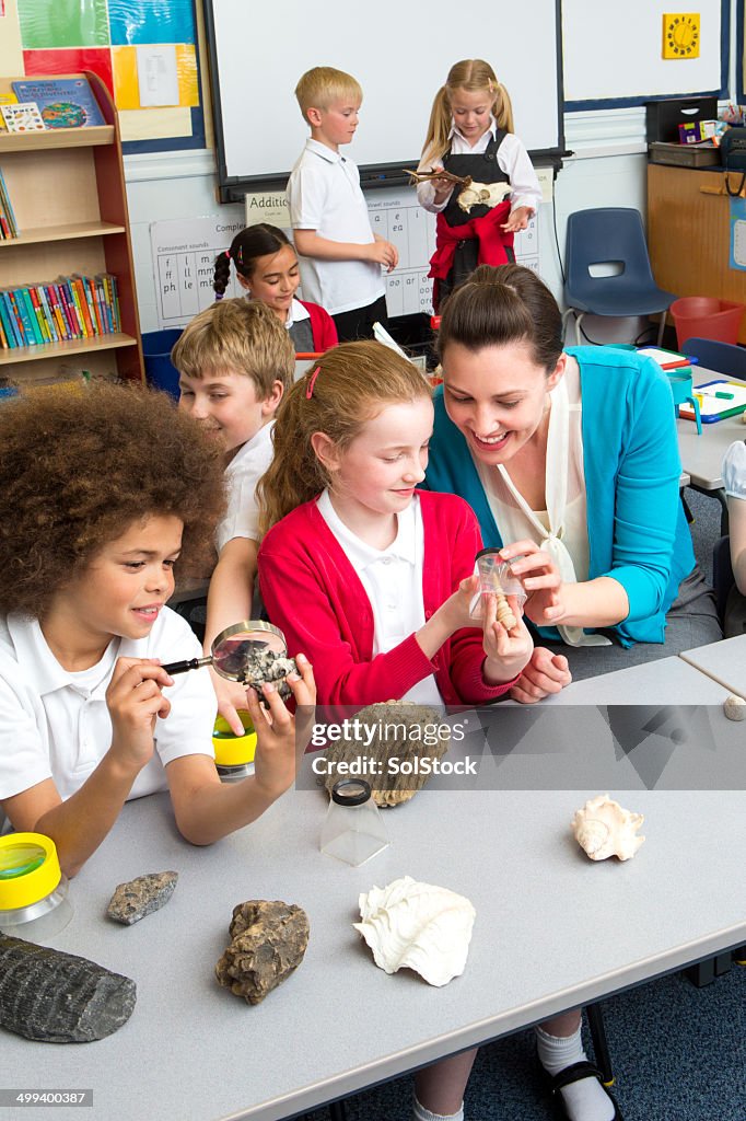 Science Lessons Images School Children In Science Lesson High-Res Stock Photo - Getty Images