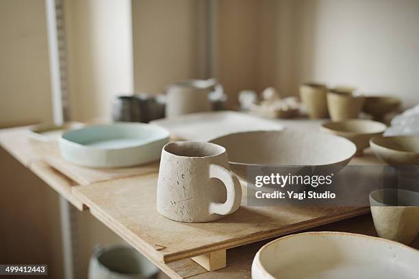 handmade ceramic works in studio - ceramics 個照片及圖片檔