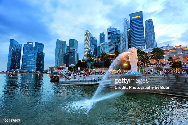 singapore city architecture night - lion city photos et images de collection