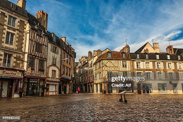 plaza charles de gaulle de poitiers - poitiers stock pictures, royalty-free photos & images