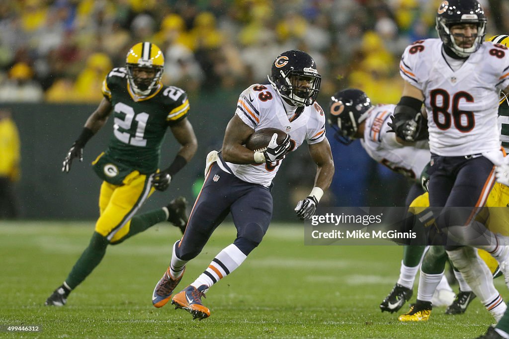 Chicago Bears v Green Bay Packers