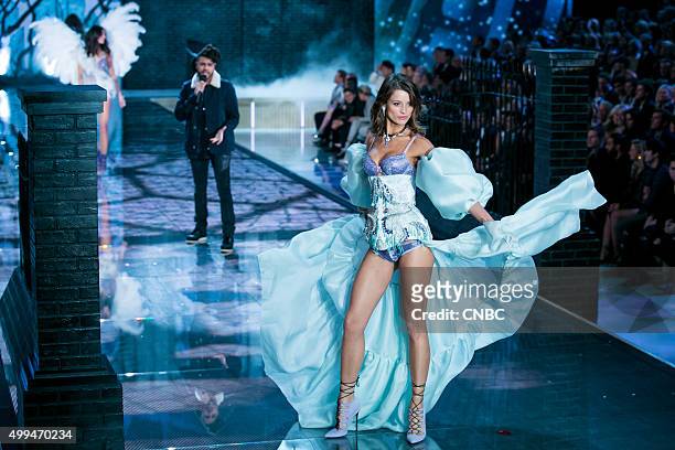 Victoria's Secret Fashion Show -- Pictured: Model Flavia Lucini walks the runway during the 2015 Victoria's Secret Fashion Show in New York City on...