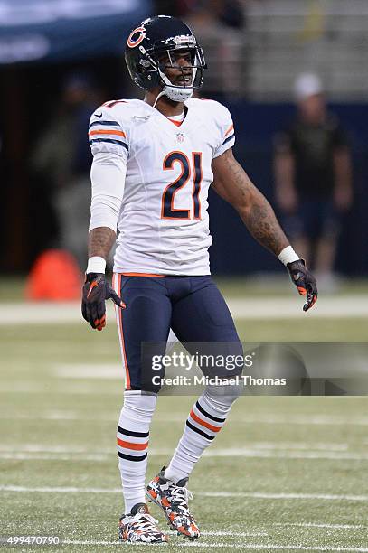 Ryan Mundy of the Chicago Bears during a game against the St. Louis Rams at the Edward Jones Dome on November 15, 2015 in St. Louis, Missouri.